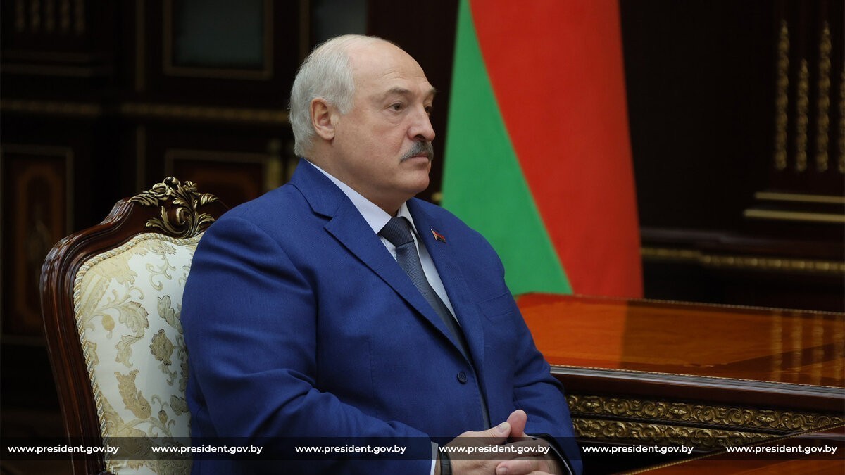 Лукашенко поручил Нацбанку анализировать ситуацию в экономике