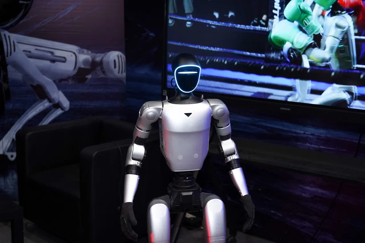 Не только на производстве. Спросили у вице-президента AgiBot, где роботы могут заменить людей