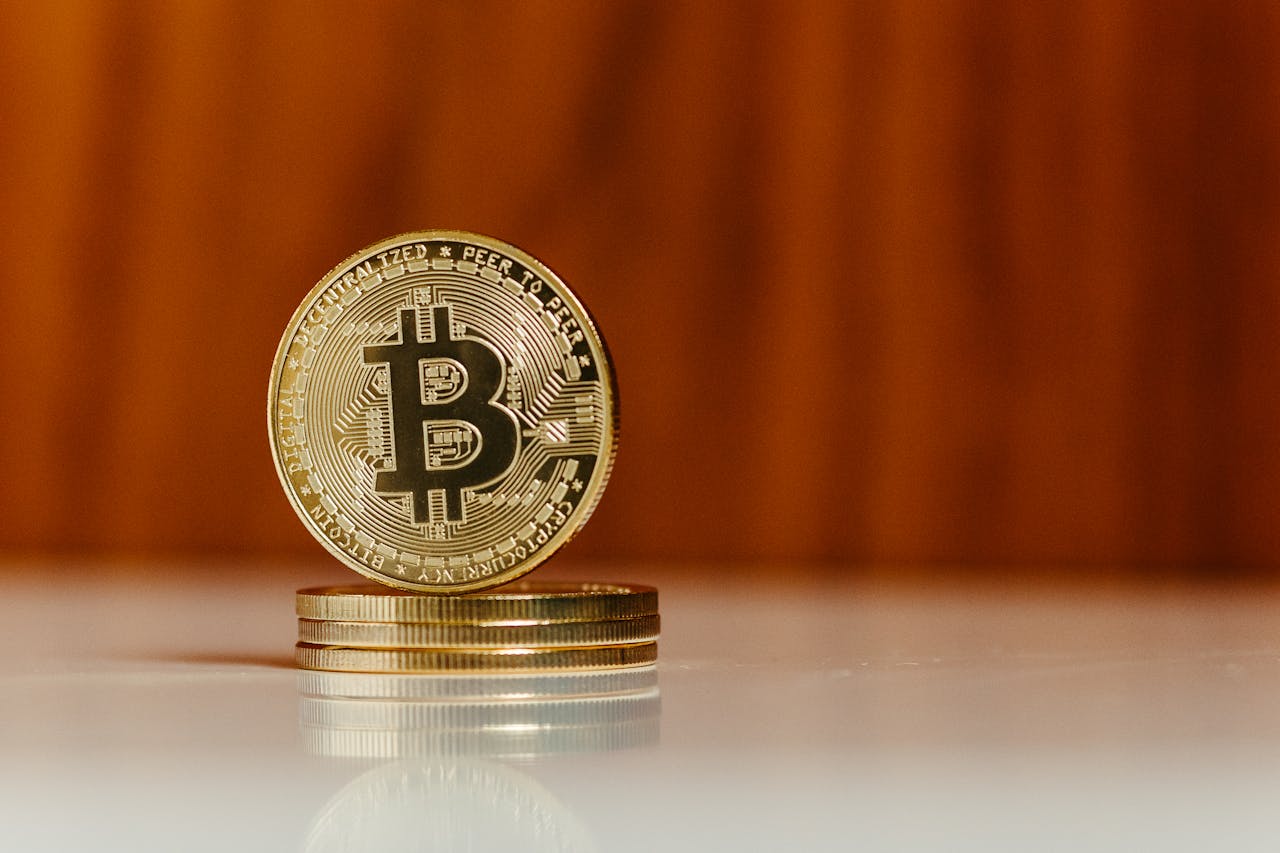 Биткоин рухнул до $70 тыс.