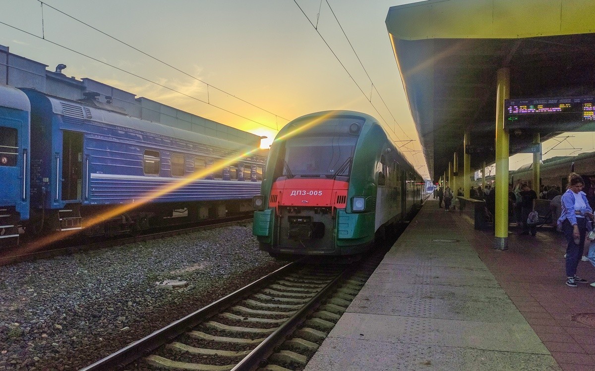 Stadler снова начал работать с БелЖД и поставит 65 поездов