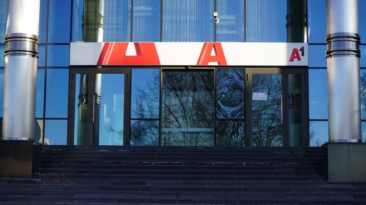 A1