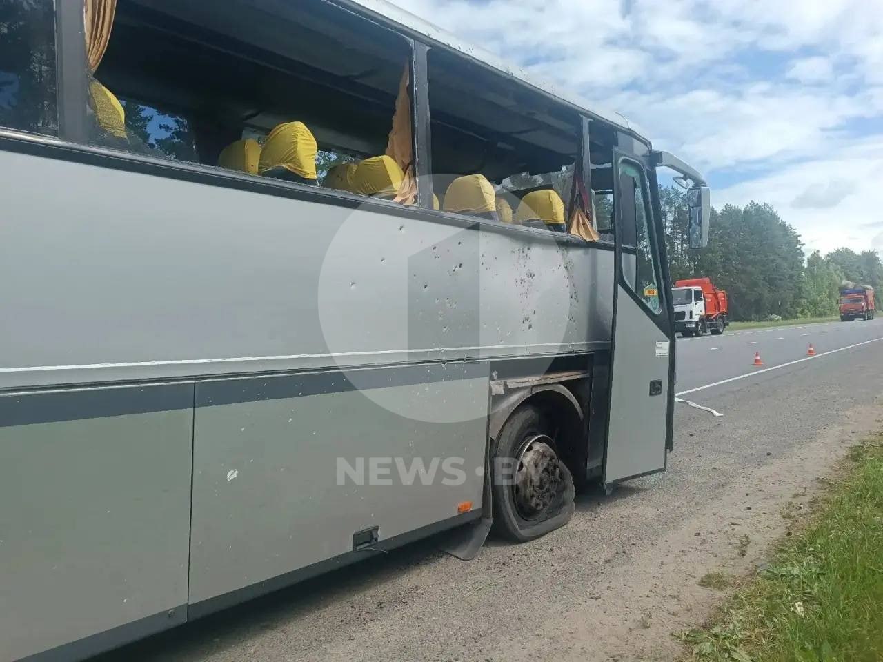 Лукашенко прокомментировал атаку дрона на белорусский автобус в России
