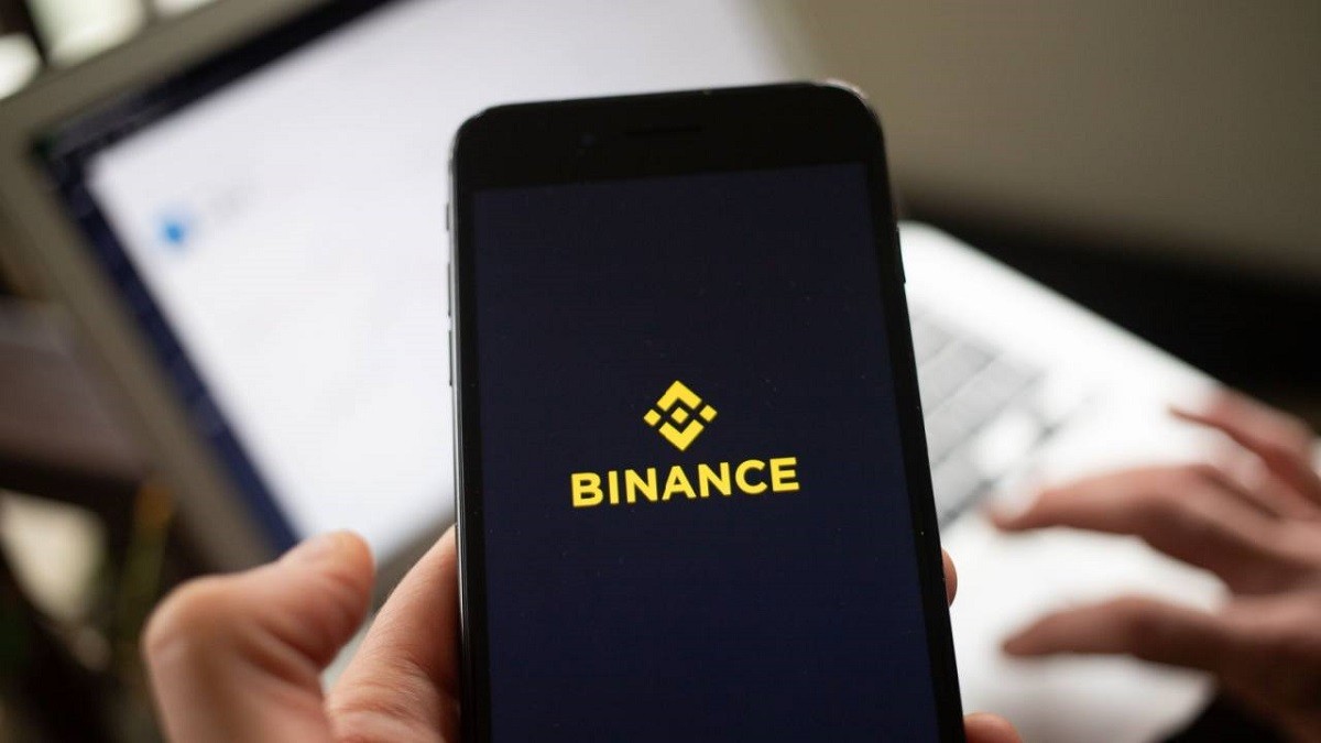 Binance прекратит работу с WhiteBird и другими криптосервисами под санкциями ЕС