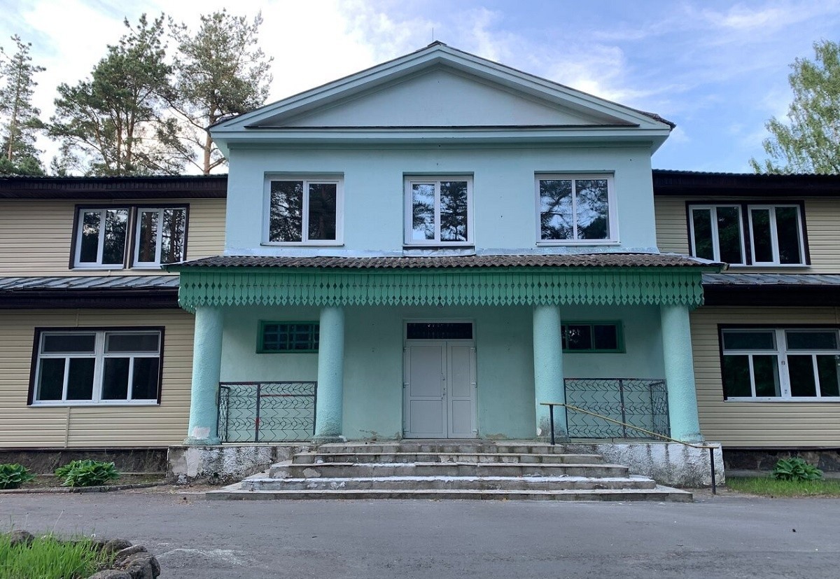 На Браславских озерах за $160 тыс. продают бывший санаторий