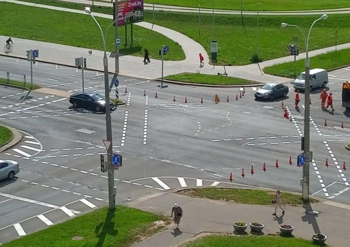 В Минске появился первый диагональный пешеходный переход