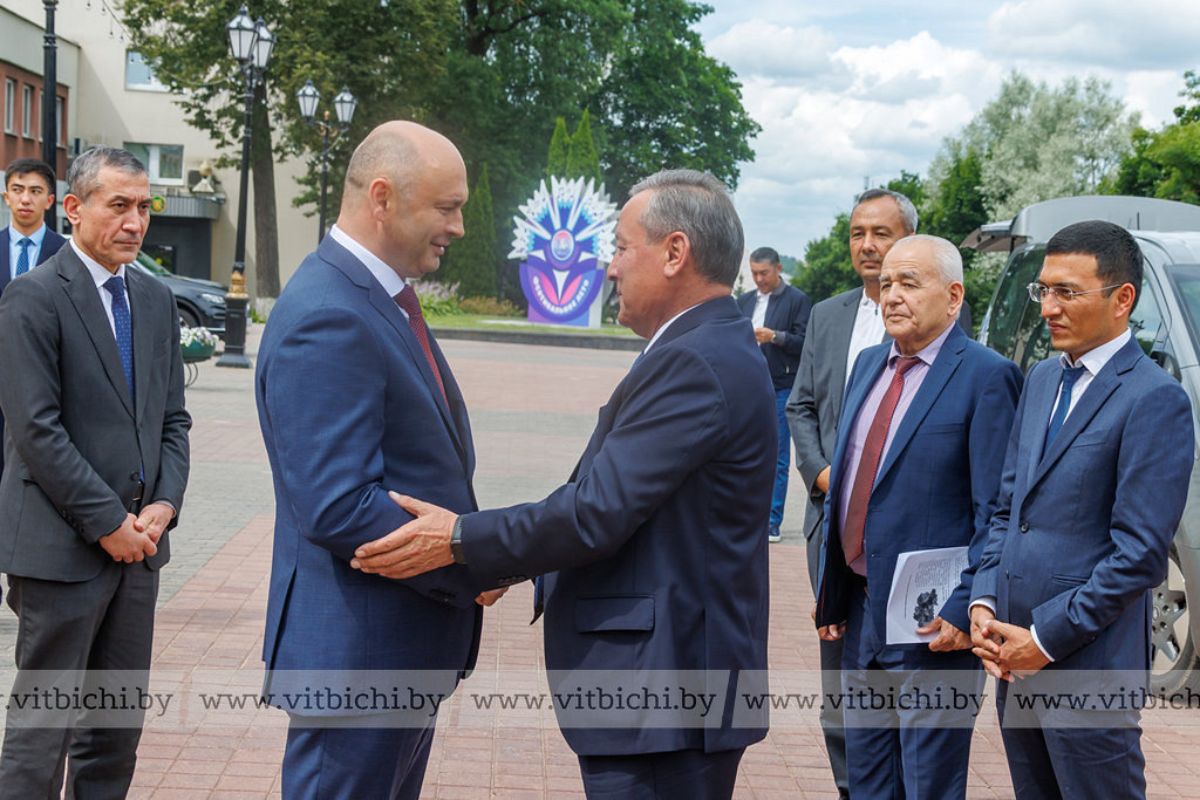 Инвестор из&nbsp;Узбекистана построит в&nbsp;Бешенковичах ферму по&nbsp;выращиванию бычков