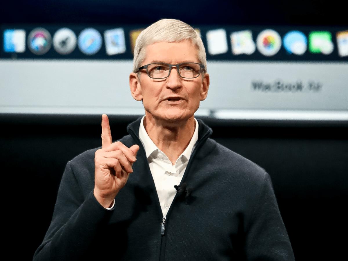 Закончилась «эра Кука». У Apple теперь новый CEO