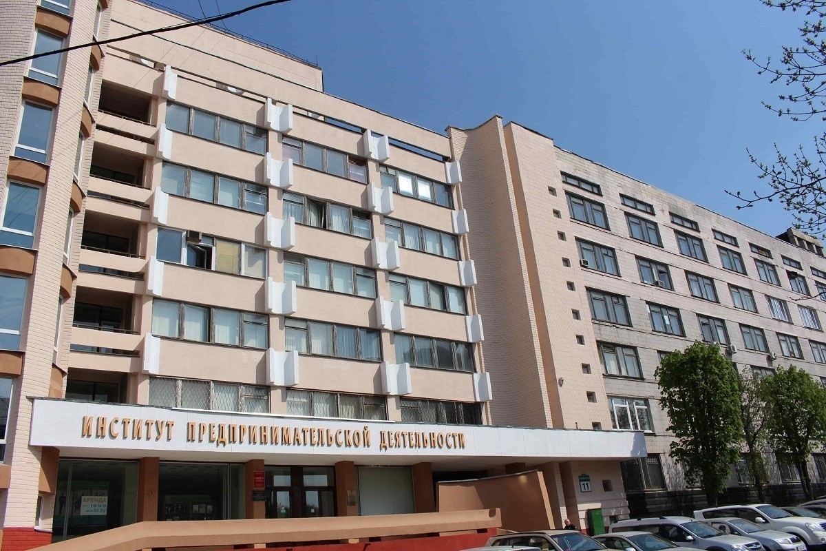 В Беларуси закрывается еще один частный вуз