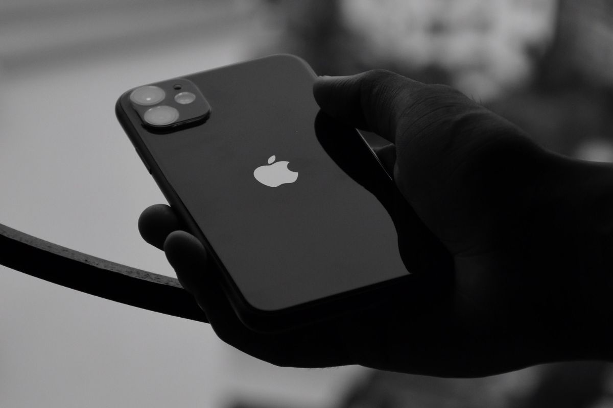 Эксперты рассказали, как владельцам iPhone не&nbsp;попасть на&nbsp;уловки мошенников