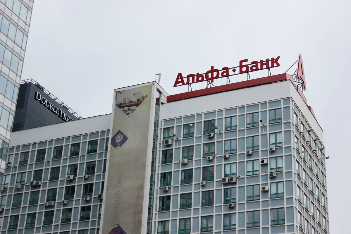 Топ-10 белорусских банков, которые больше всех заработали на обмене валют