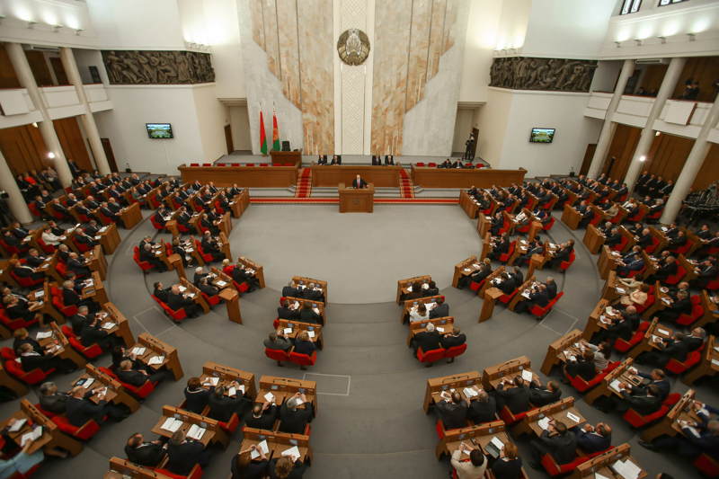 ИП&nbsp;продлили жизнь: закон о&nbsp;переходе в&nbsp;юрлица парламент доработает осенью