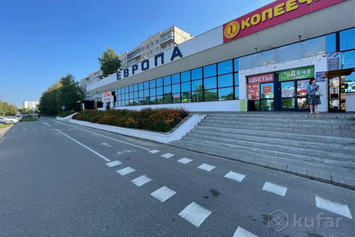 Владелец сгоревшего ТЦ «Беларусь» выставил на продажу четыре своих торговых центра в Витебске