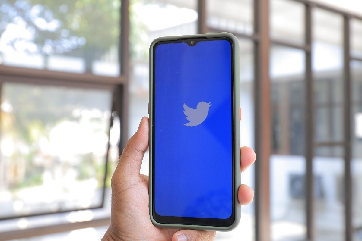 В Twitter появятся разноцветные галочки верификации