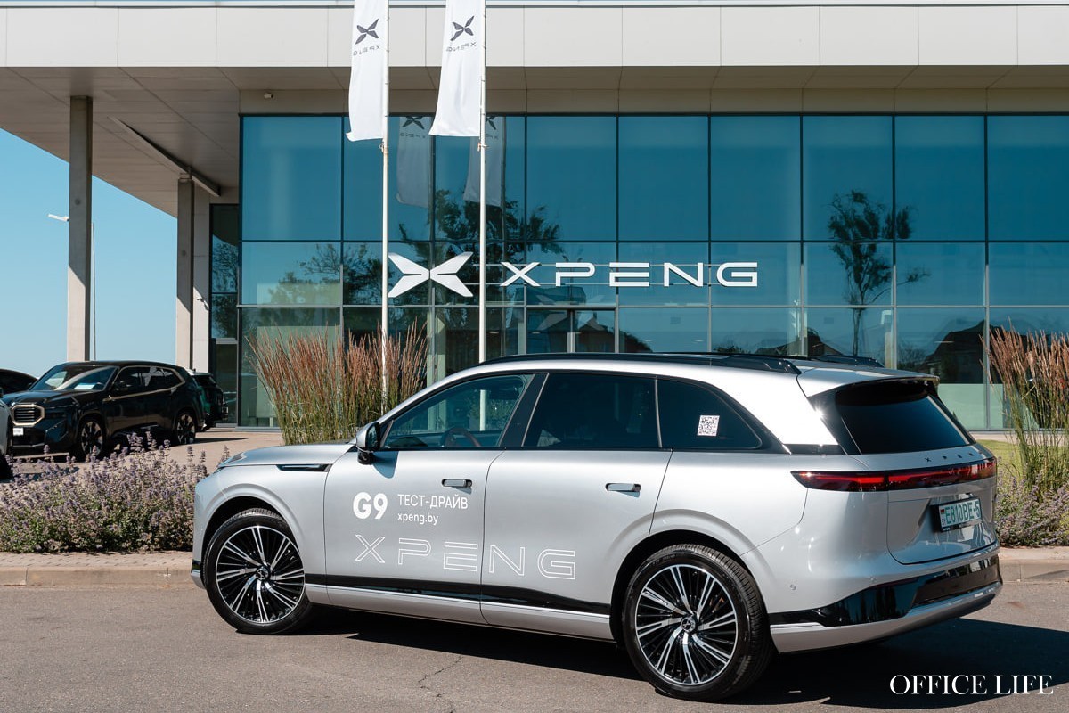 «Это&nbsp;же настоящий ИИ-агент на&nbsp;колесах». Протестировали Xpeng G9&nbsp;с экспертом из&nbsp;финтеха Тарасом Надольным
