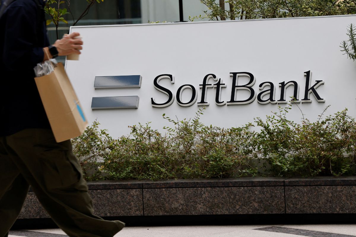 Японский SoftBank привлек $11 млрд для финансирования OpenAI и&nbsp;других ИИ-проектов