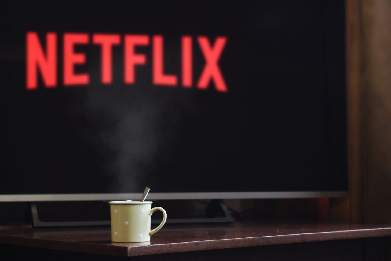 Революция в кино? Netflix ведет переговоры о покупке HBO 