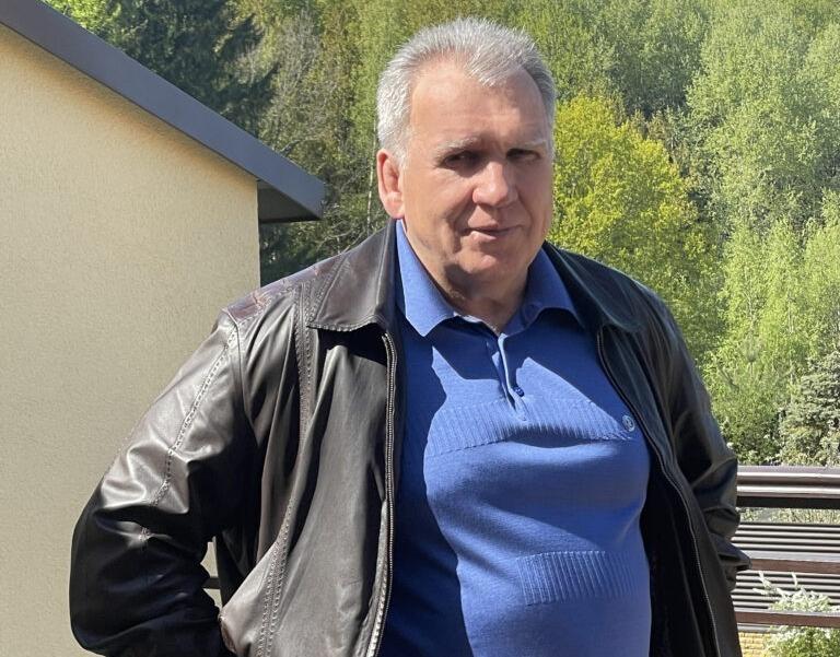 «Семья воспользовалась ситуацией»: Юрий Чиж — о разводе и том, что у него осталось после тюрьмы