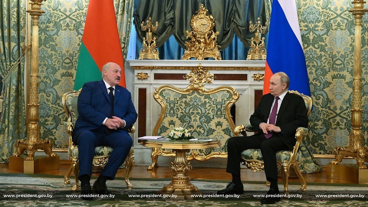 Лукашенко снова встретится в России с Путиным