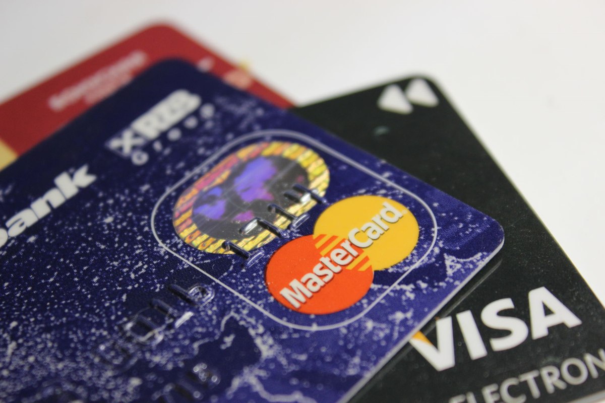 Visa требует от&nbsp;банков не&nbsp;выпускать карты клиентам из&nbsp;других стран