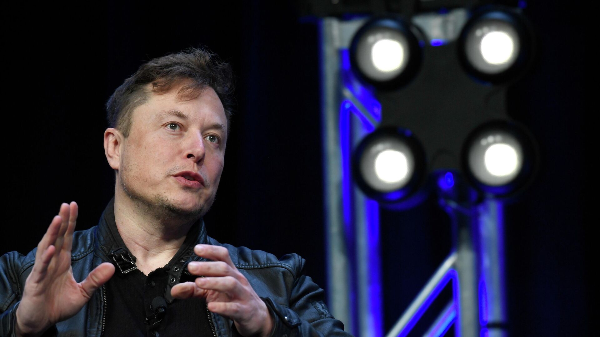 Маск будет лично утверждать каждого нового сотрудника Tesla