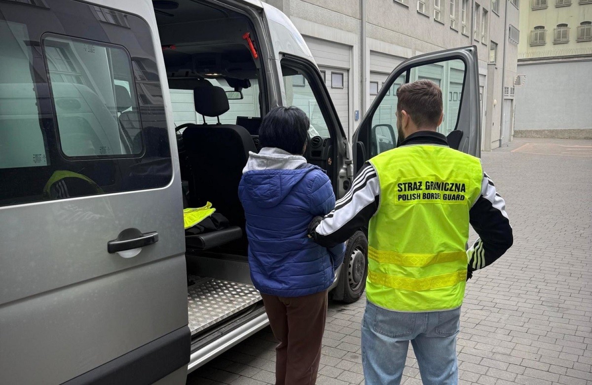 Польская фирма помогла получить рабочие визы 230 белорусам. Теперь их могут аннулировать