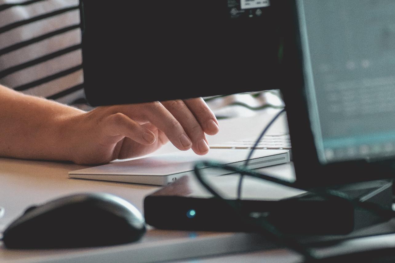 Проверки риелторов и&nbsp;кто заработал на&nbsp;теплой осени&nbsp;— важное за&nbsp;неделю на&nbsp;Office Life