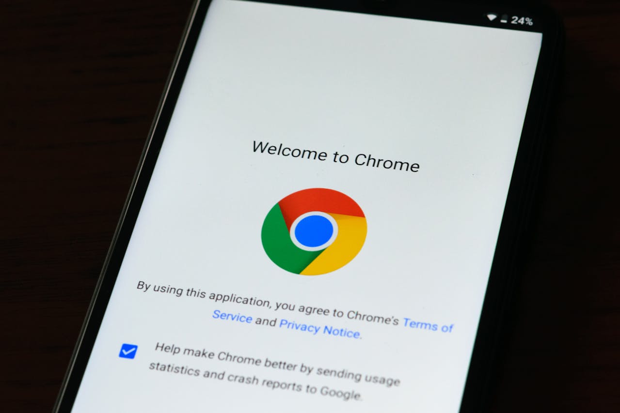 Основанный белорусом ИИ-стартап предложил купить браузер Chrome за $34,5 млрд