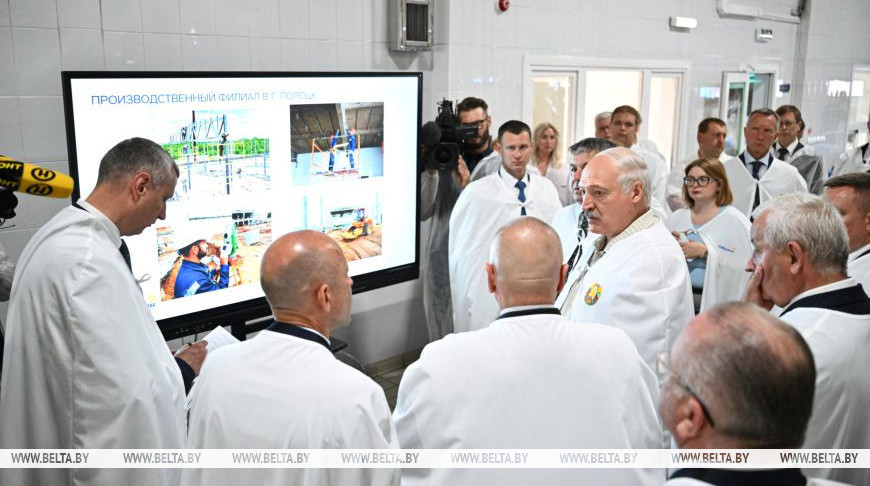 Лукашенко посетил «Савушкин продукт» и поручил Мошенскому вкладываться в сельское хозяйство
