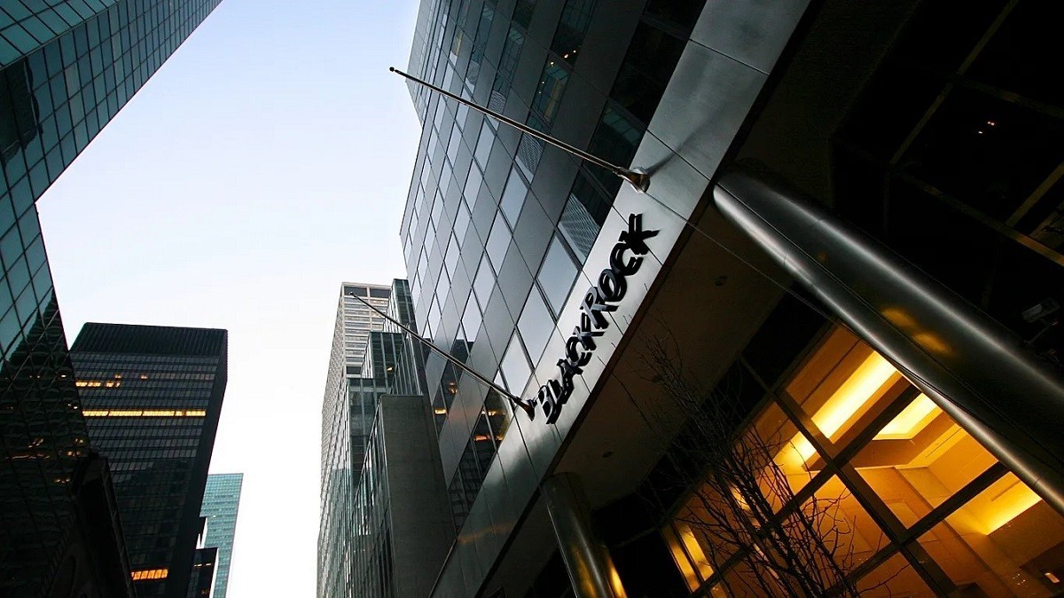 BlackRock стал первым в мире инвестфондом с активами на $15 трлн