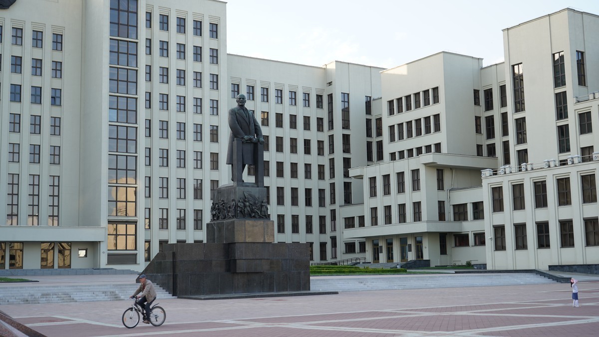 Парламент принял в первом чтения поправки в закон о СМИ. Что меняется?