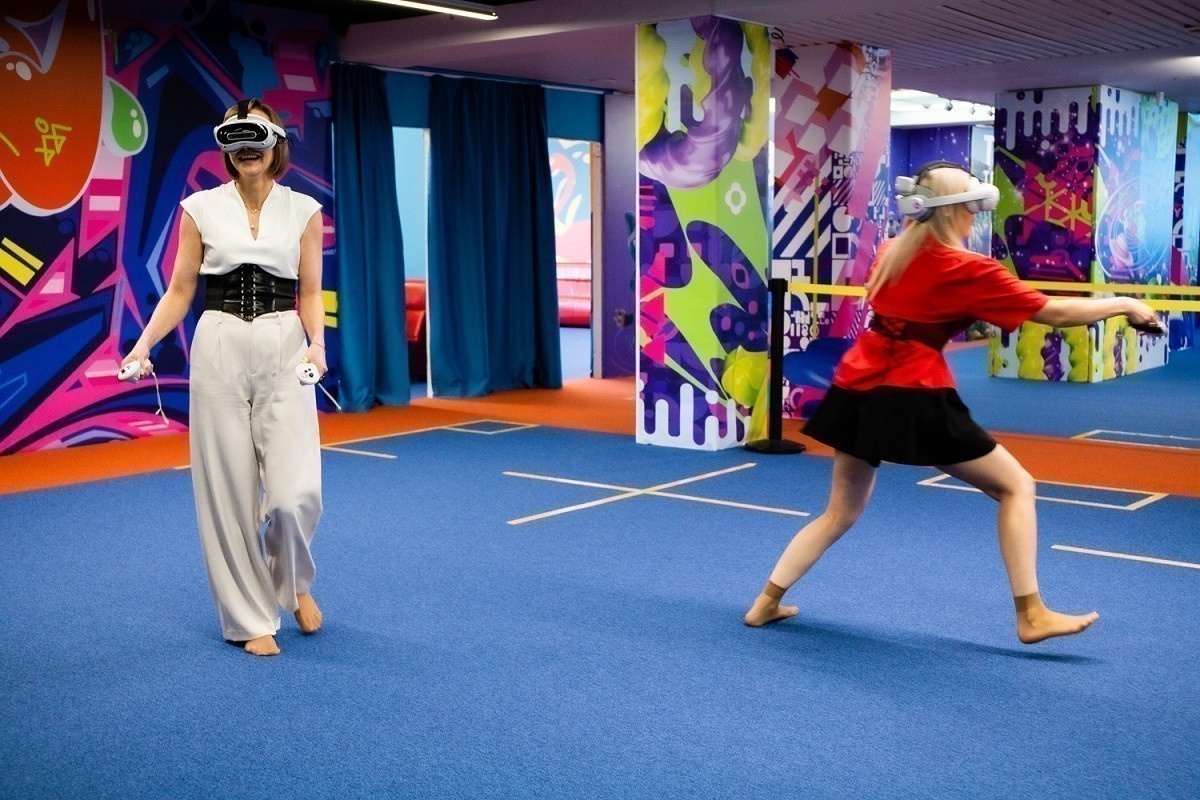 В Минске открылся один из самых крупных в Беларуси VR-парков. Как там все устроено