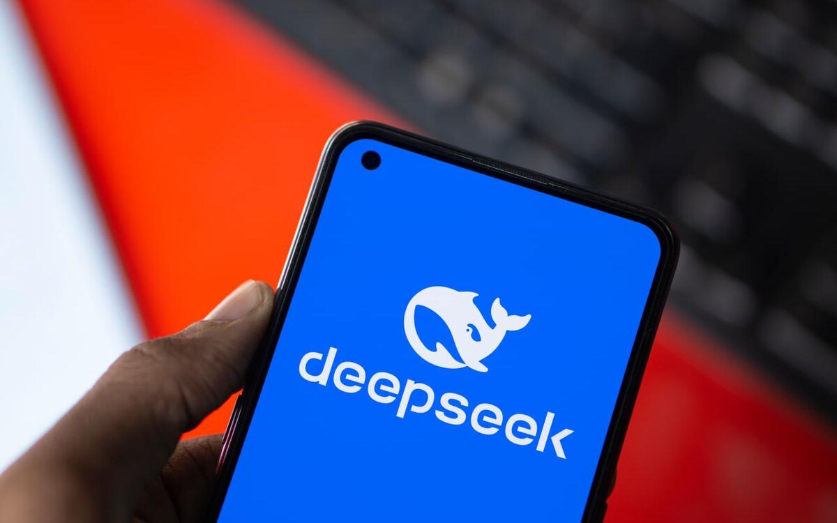 Новый участник битвы титанов. DeepSeek следом за конкурентами планирует выйти на IPO 