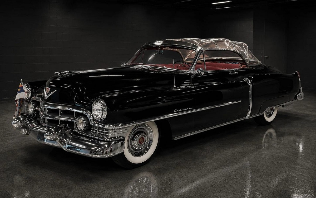 Модифицированный Cadillac английской королевы хотят продать за $135 тыс.