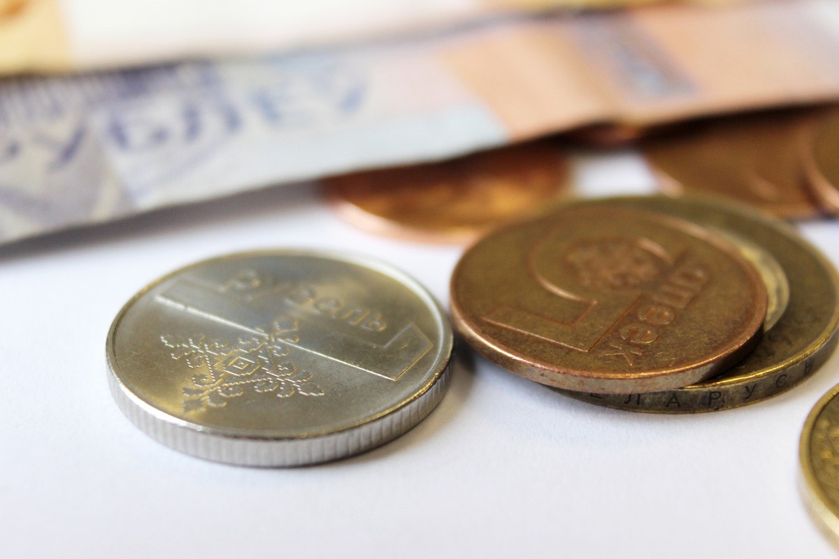 Минфин провел очередную выплату по евробондам белорусскими рублями