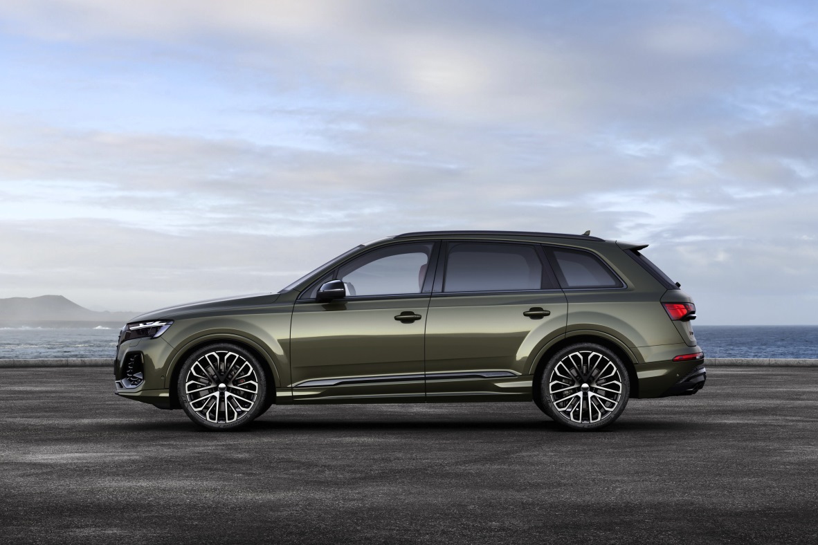 Audi SQ7 и Audi SQ8: сила в двух проявлениях