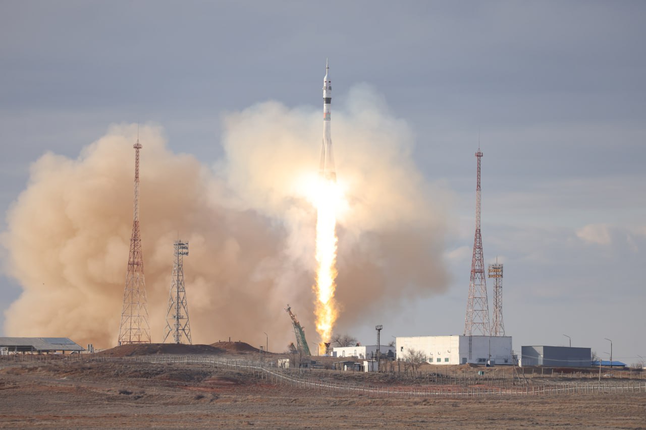 Корабль с белоруской на борту пристыковался к МКС