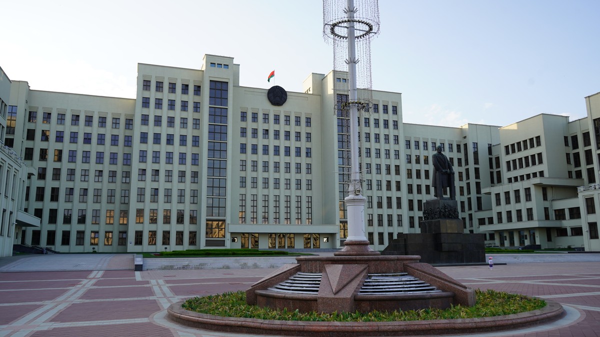 Беларусь снова продлила запрет на вывоз некоторых промышленных товаров. Но список стал меньше