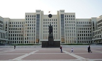 Лукашенко представили два проекта программы социально-экономического развития Беларуси