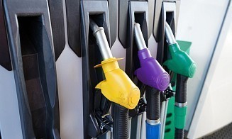Продажи белорусского бензина на Петербургской бирже сократились в десятки раз