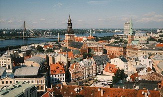 Латвия закрыла границу с Беларусью