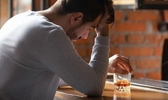 Pernod Ricard прекратила поставки алкоголя в Россию. Что будет в Беларуси?