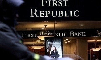 Bloomberg: регулятор США готовится передать First Republic Bank под внешнее управление