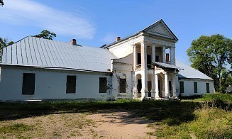 В Беларуси усадьбу XVIII века в стиле позднего классицизма продают чуть дороже $150