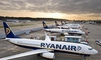 Франция предложила ЕС отказаться от авиабилетов за €10