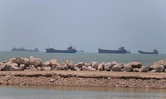 В надежде на мир: нефть снова стоит меньше $80 за баррель