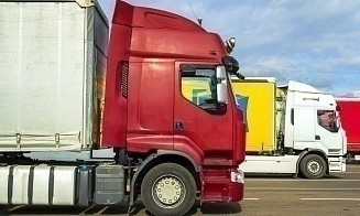 Казахстан планирует выдавать больше цифровых разрешений автоперевозчикам из стран ЕАЭС