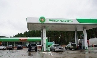 Проверки АЗС, новый налог для богатых и бомберы из советских покрывал — неделя за три минуты