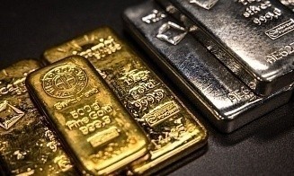 Цена золота рухнула ниже $5 тыс., а серебра — ниже $100