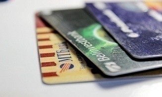 За год банковских карточек в Беларуси стало больше на 132 тыс.