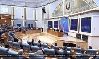 Лукашенко предложил создавать в Беларуси финансово-промышленные группы